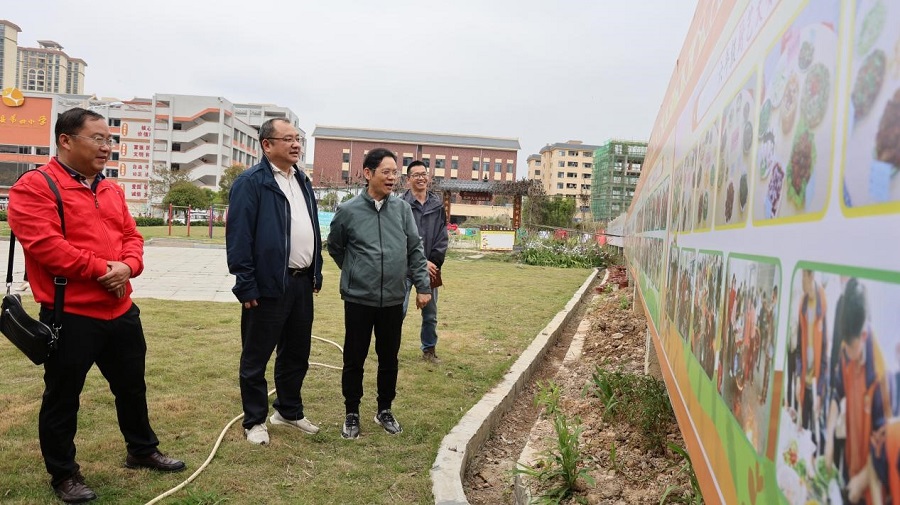 广西药品检验研究院赴南丹调研助学扶智助力乡村振兴进展